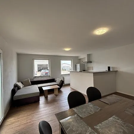 Monteurwohnung Kirschallee Apartment *